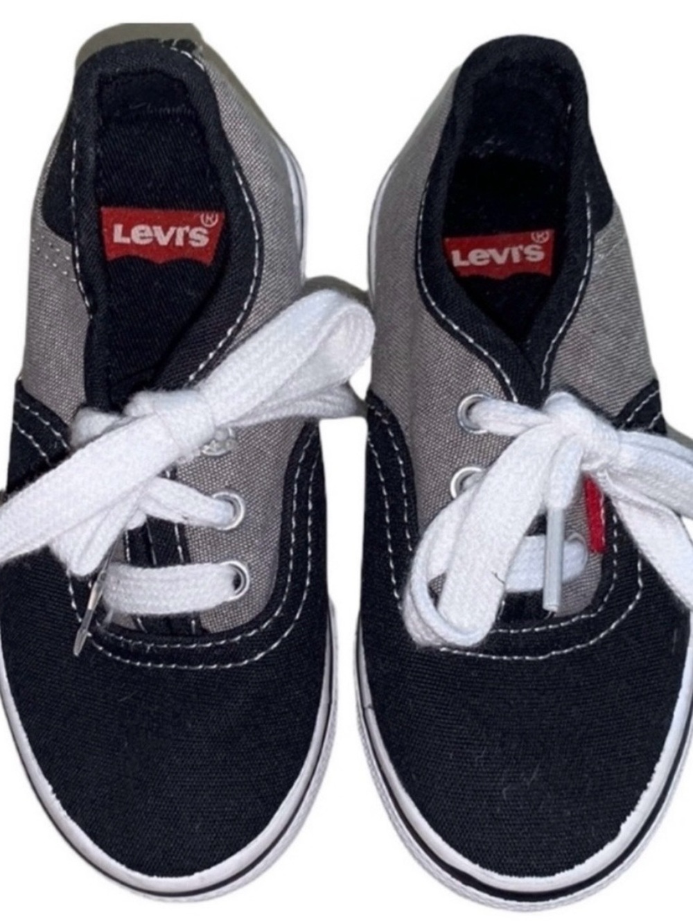 Levi’s Black & Grey Toddler Sneakers Size 7